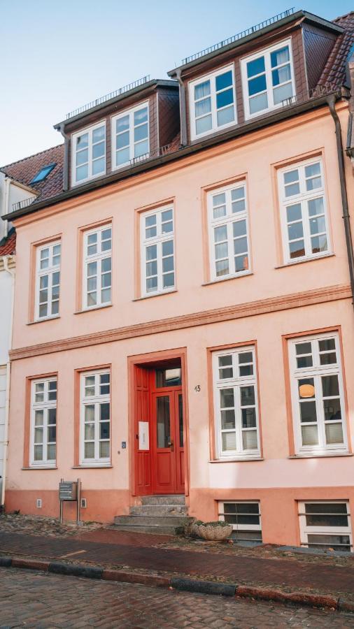 Lieblingsapartment No.10 Mit 2 Schlafzimmern Und Eigener Terrasse Rostock Exteriér fotografie