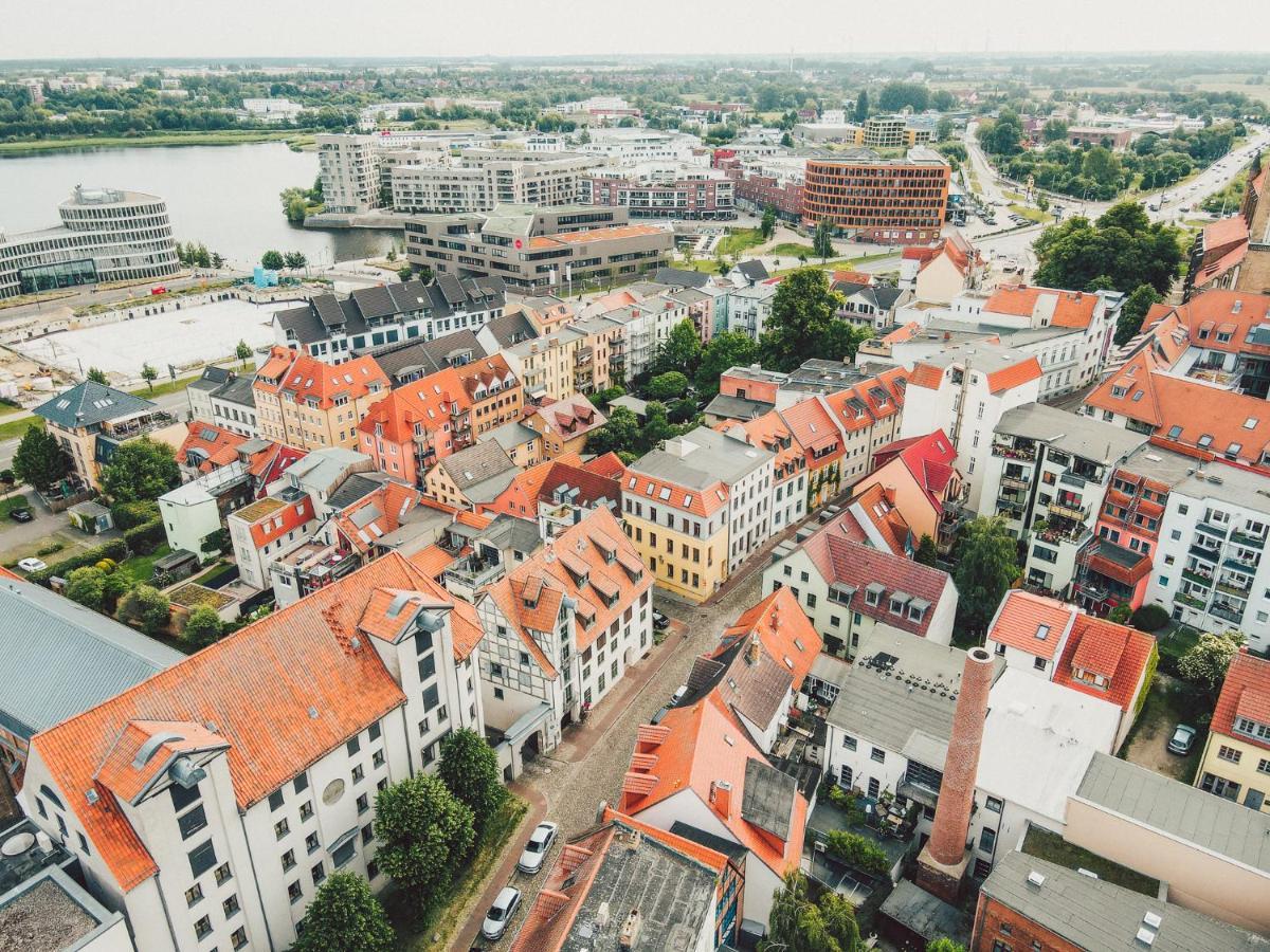 Lieblingsapartment No.10 Mit 2 Schlafzimmern Und Eigener Terrasse Rostock Exteriér fotografie